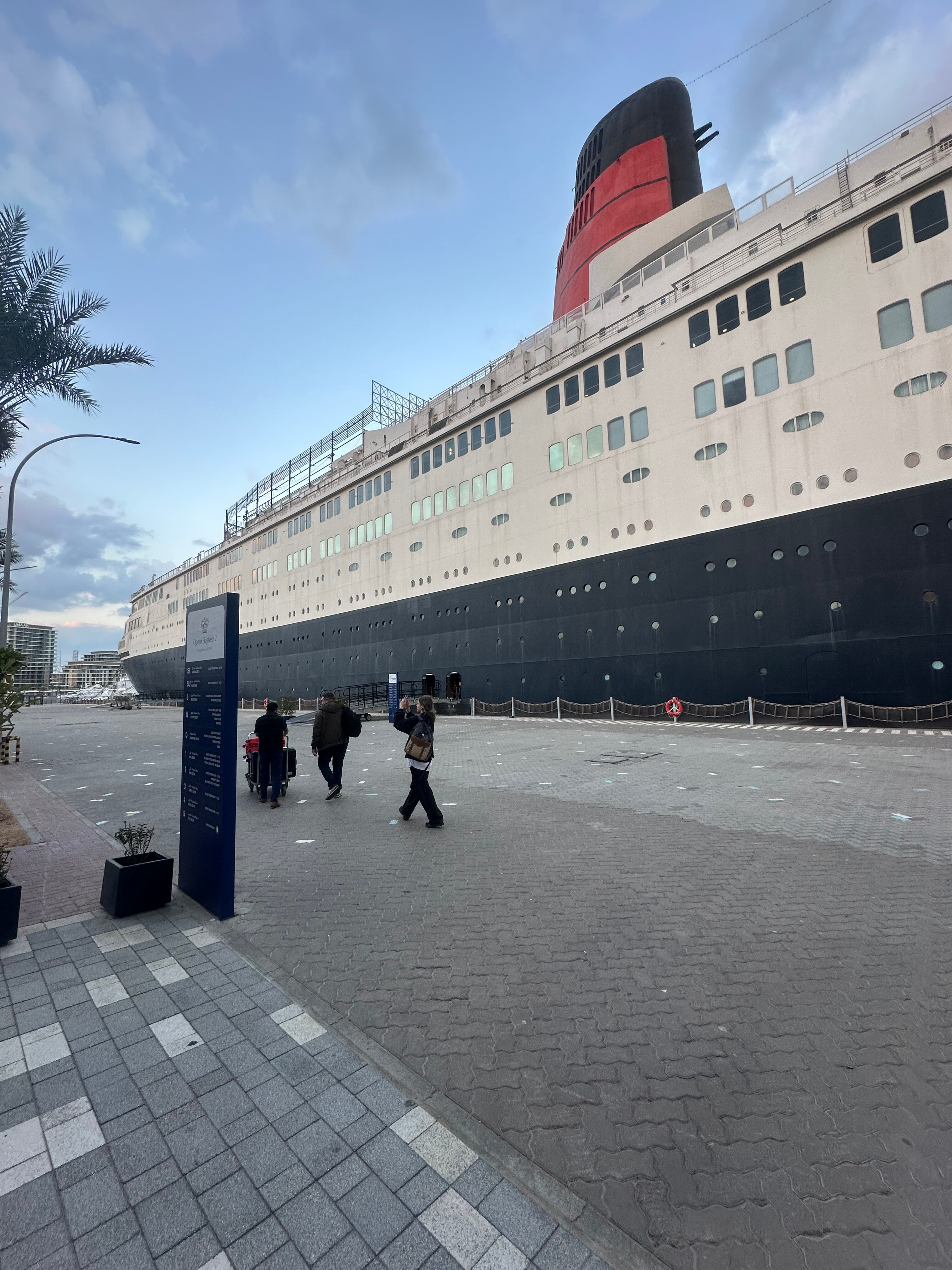 Фото Queen Elizabeth 2