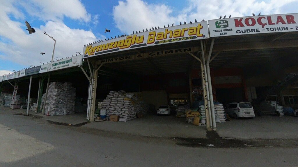 Food ingredients and spices Kirmizioglu Spices, Konya, photo