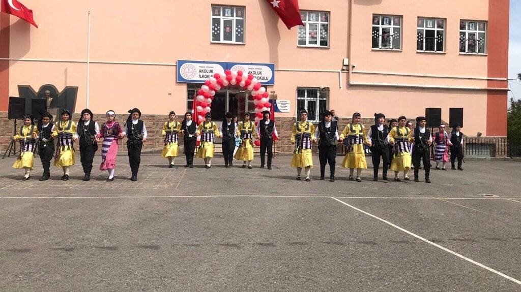 School Akoluk Middle School, Ortahisar, photo