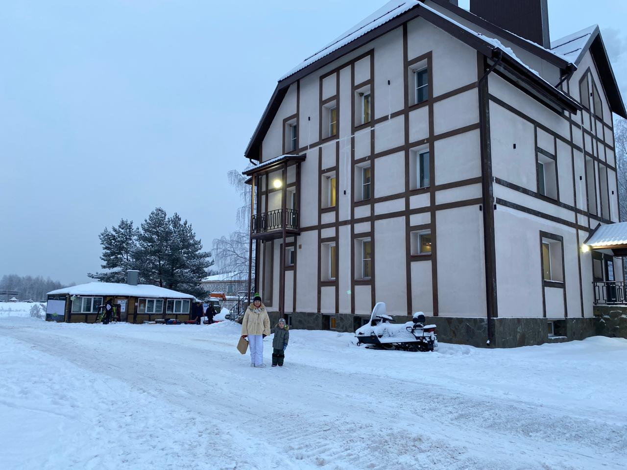 Фото отеля 1