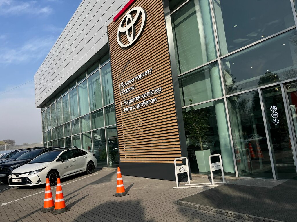 Car dealership Astana Motors, Toyota, Almaty, photo
