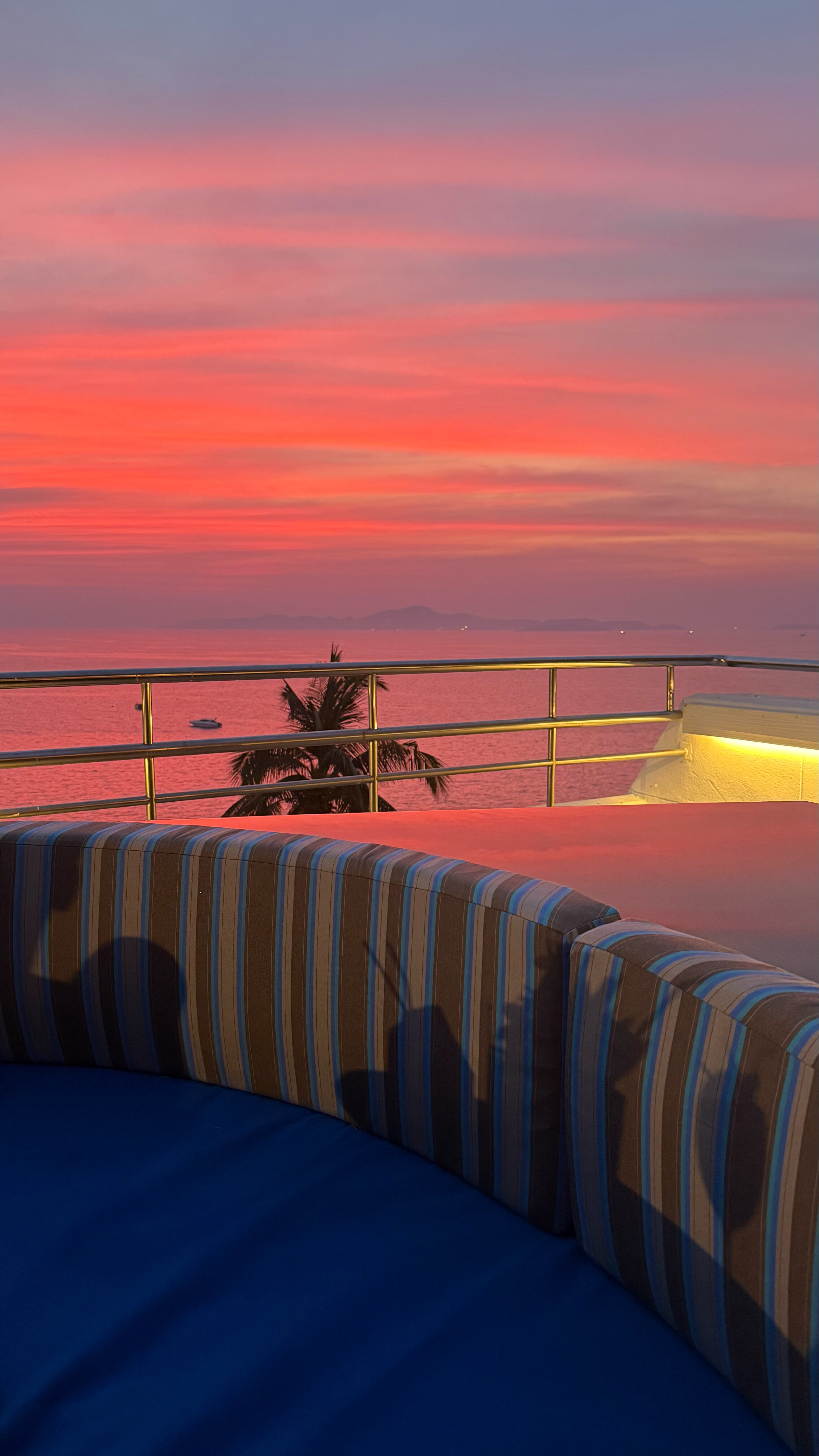 Фото Royal Cliff Beach Hotel