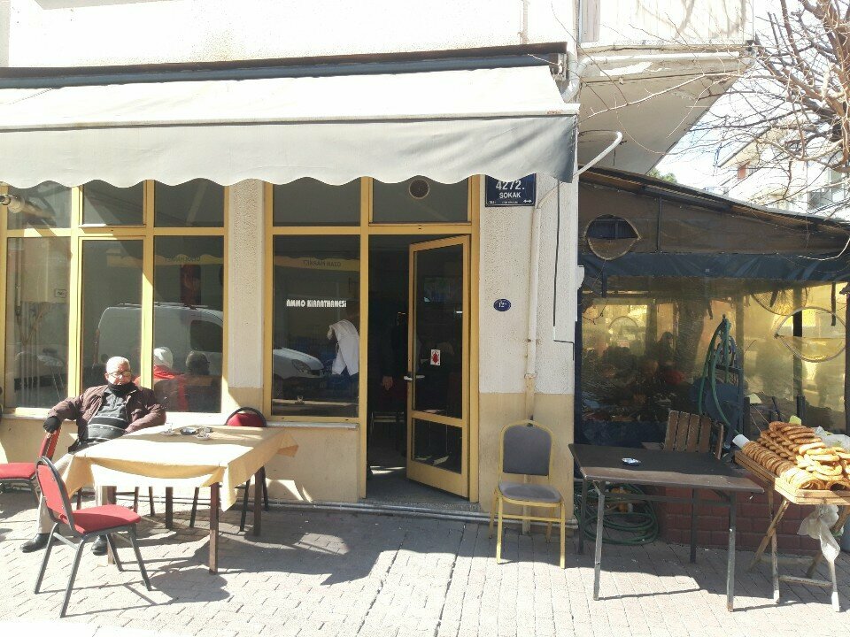 Gaming club Muhtar's Coffeehouse, Izmir, photo