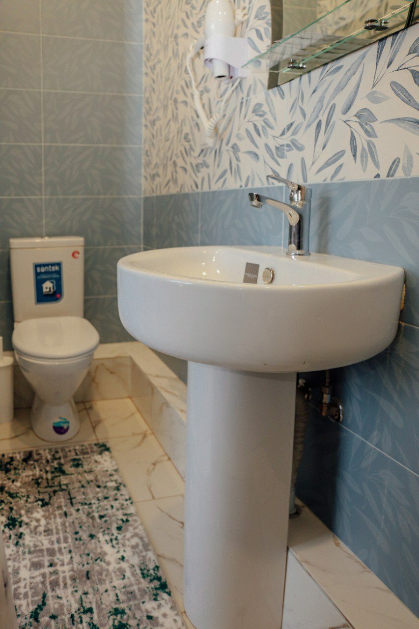 Фото Белый попугай