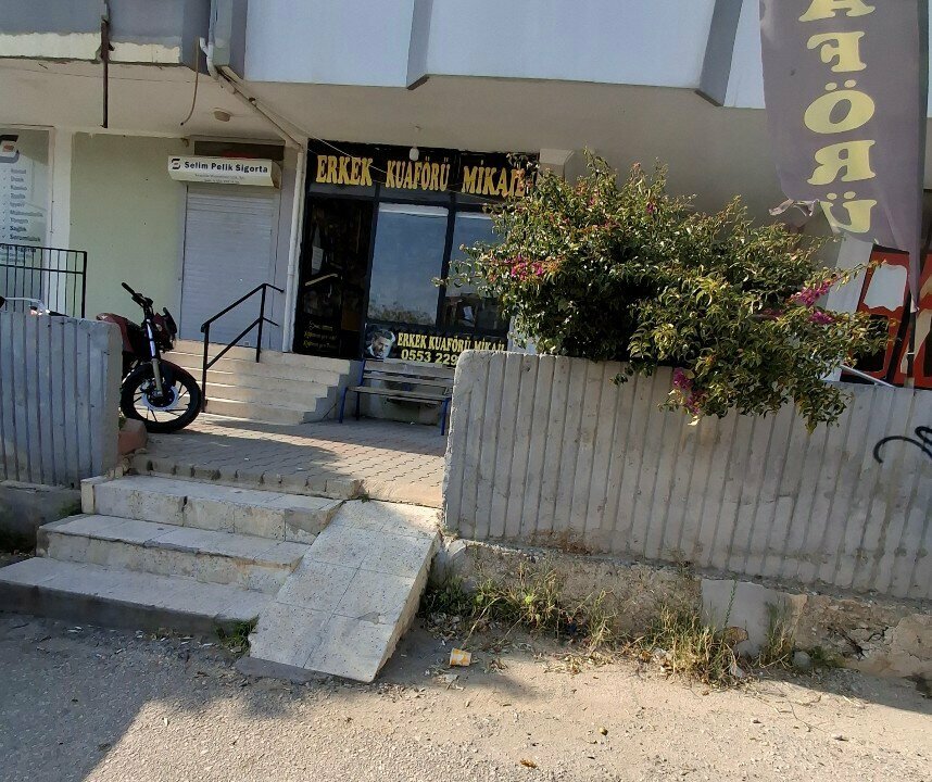 Mobile network operator Türk Telekom, Adana, photo