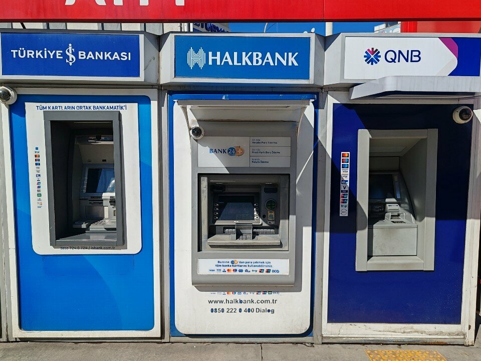 ATM'ler Halkbank ATM, İstanbul, foto