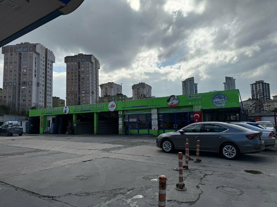 Vehicle inspection station Auto Expertise, Istanbul, photo