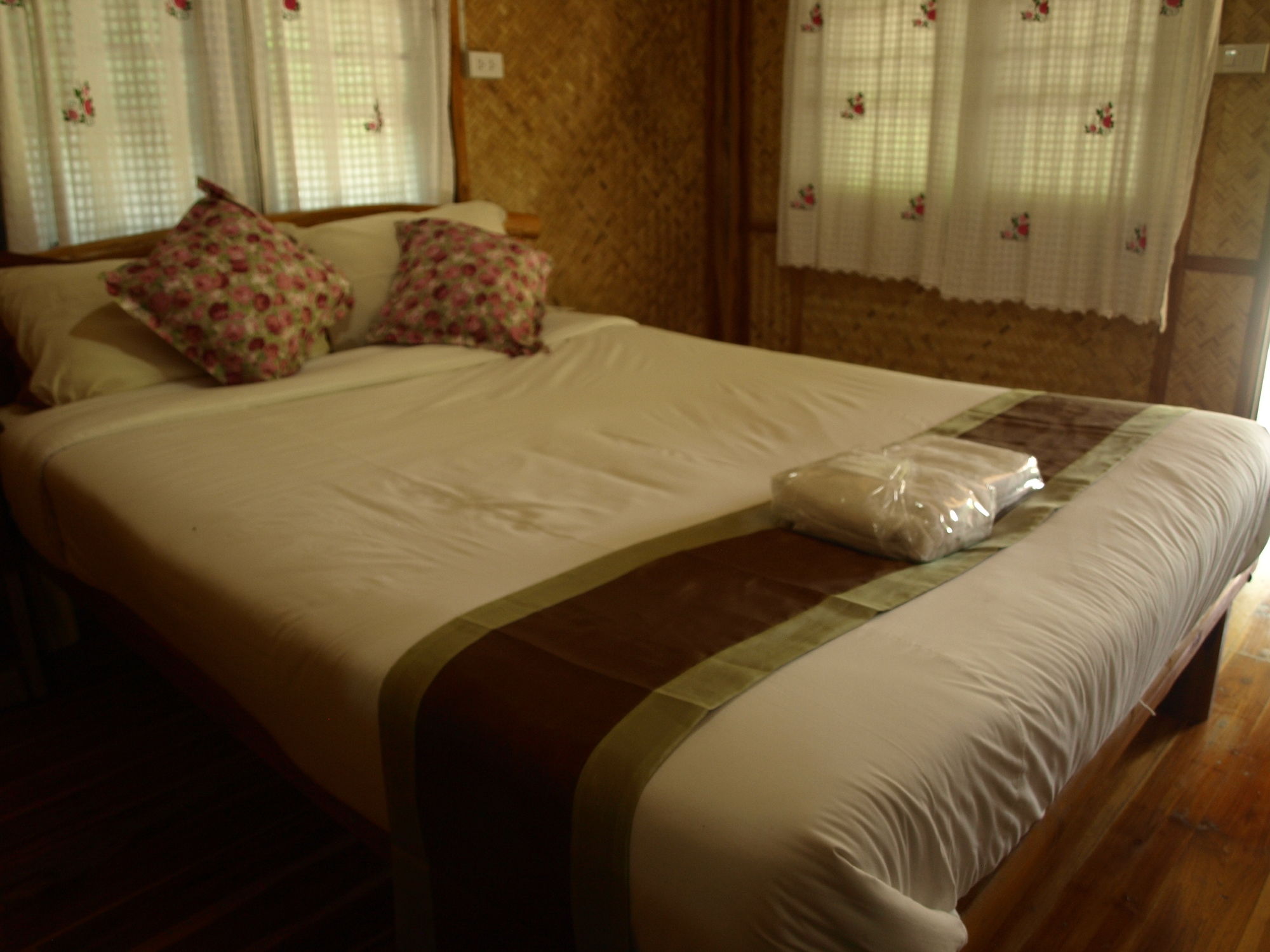 Фото Suandarbporn Resort Mae Sot