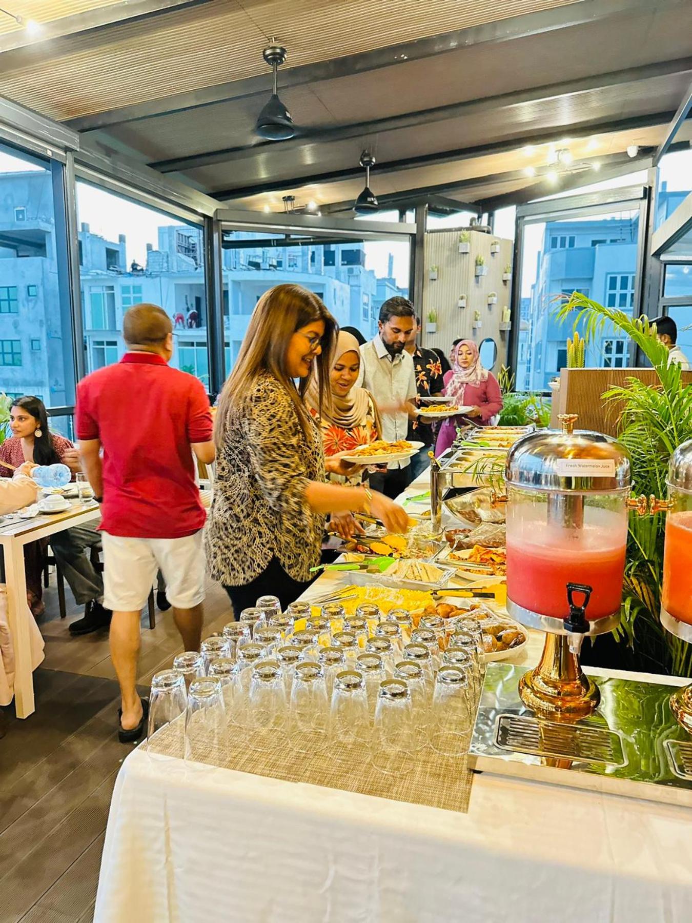 Фото Starshell Hotel