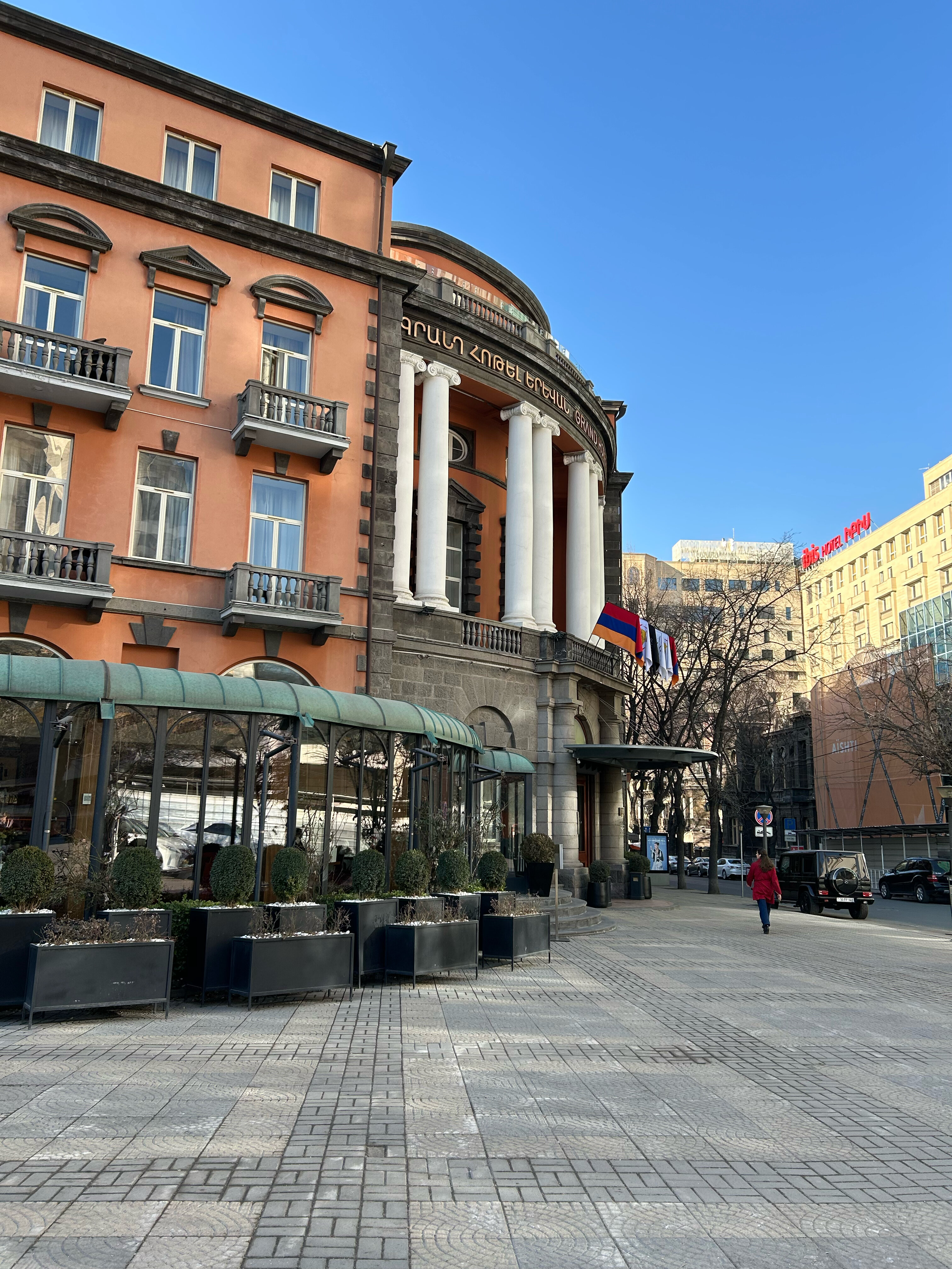 Фото Grand Hotel Yerevan