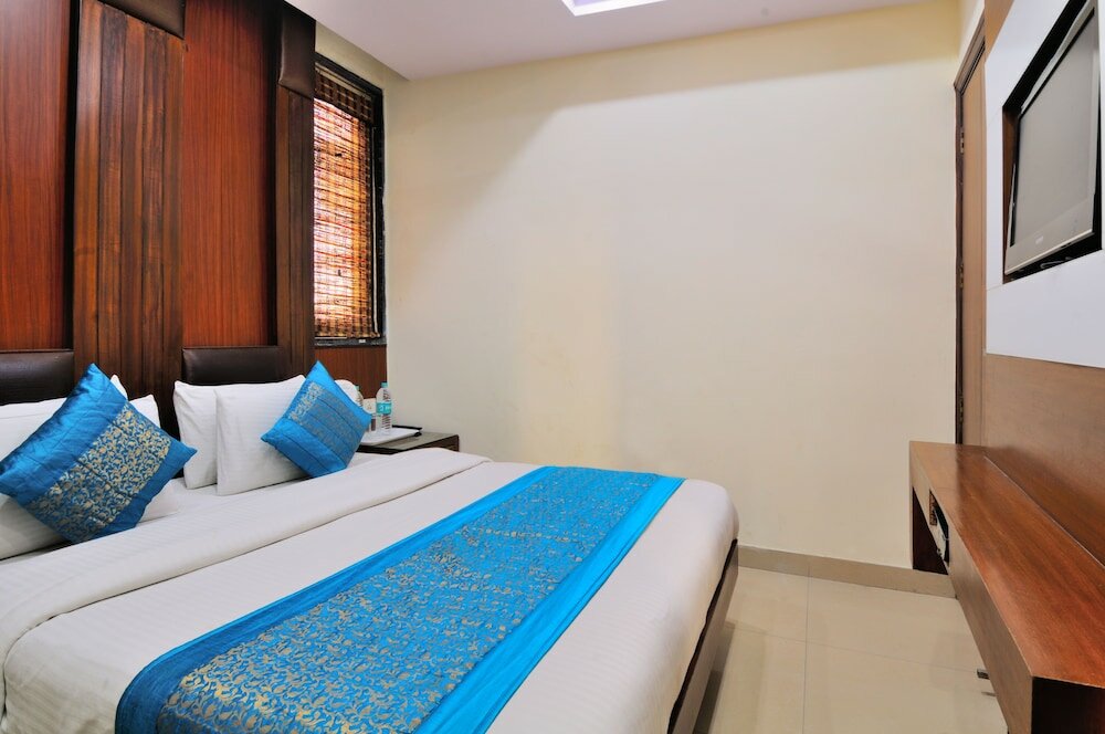 Фото Hotel Gold Star Inn