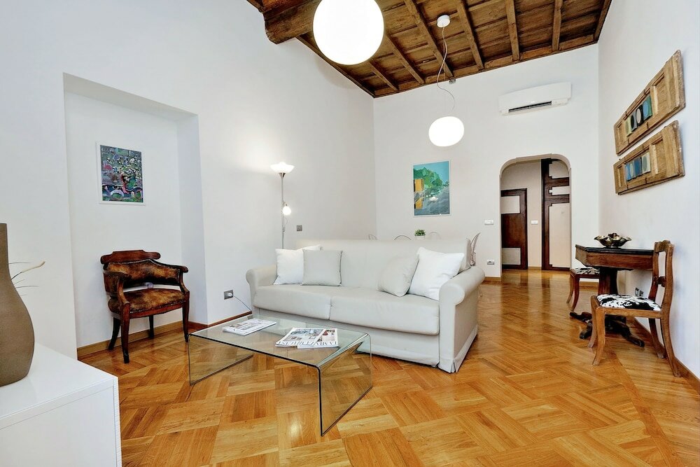 Фото Giulia Charme - My Extra Home