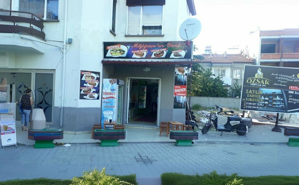 Restaurant Mujgan's Place Burhaniye, Burhaniye, photo