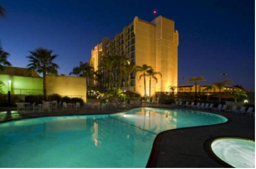 Фото Hilton Irvine Orange County Airport