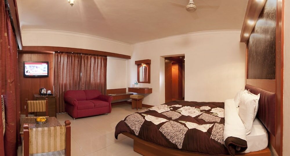 Фото Hotel Atithi