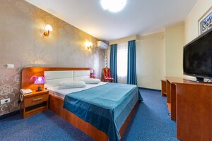 Гостиница Amphitryon