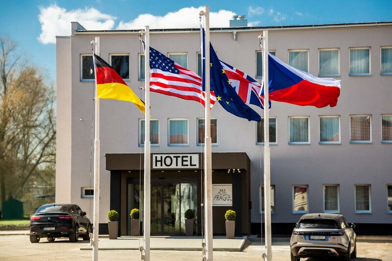 Гостиница Sky Hotel Prague в Праге