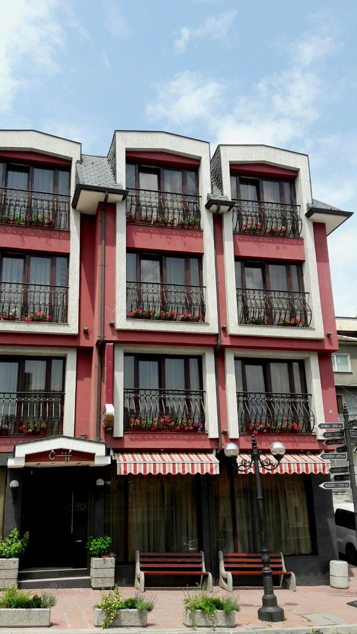 Фото Central Hotel