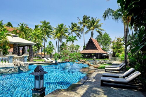 Гостиница Sheraton Surabaya Hotel and Towers в Сурабае