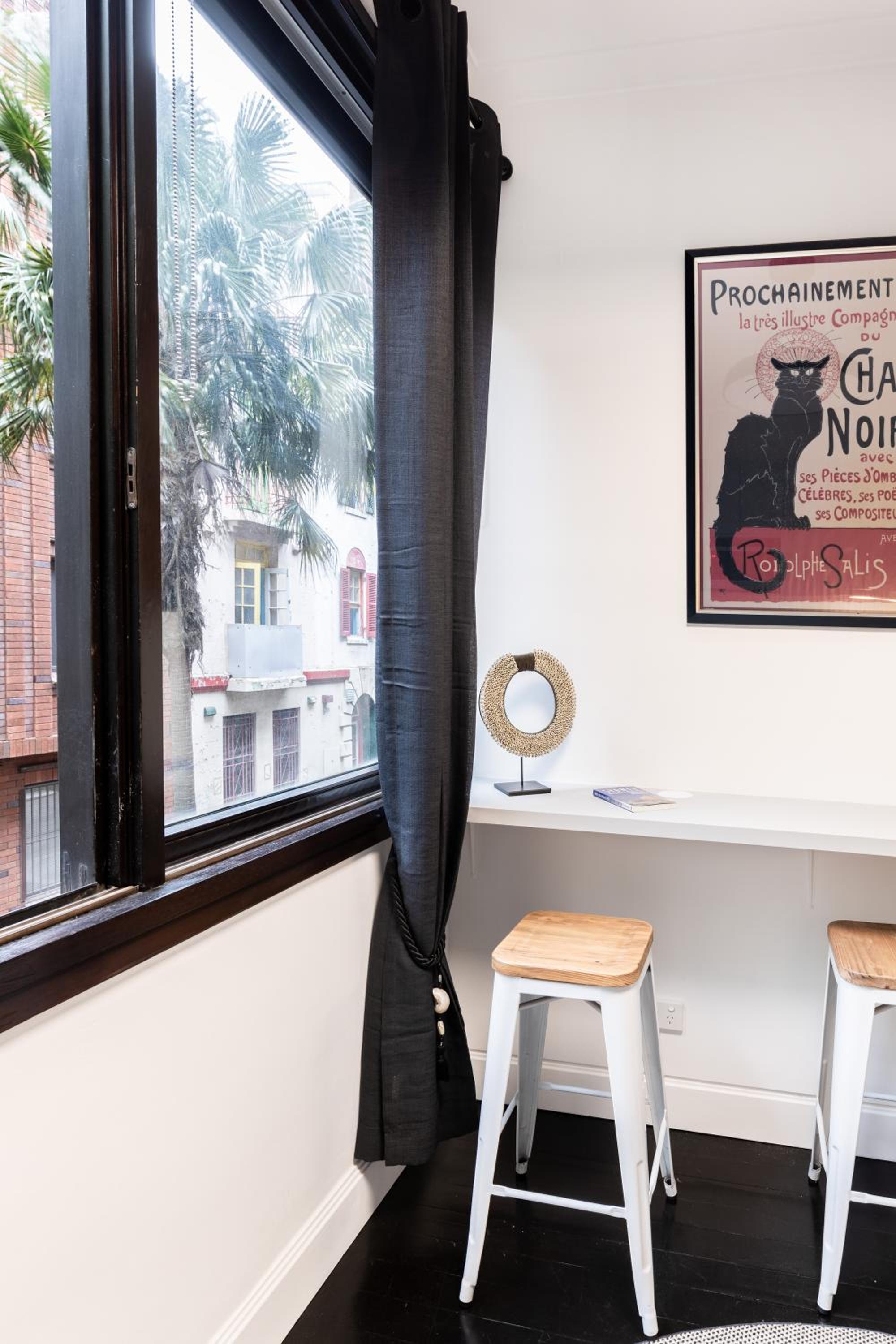 Фото Regents Court