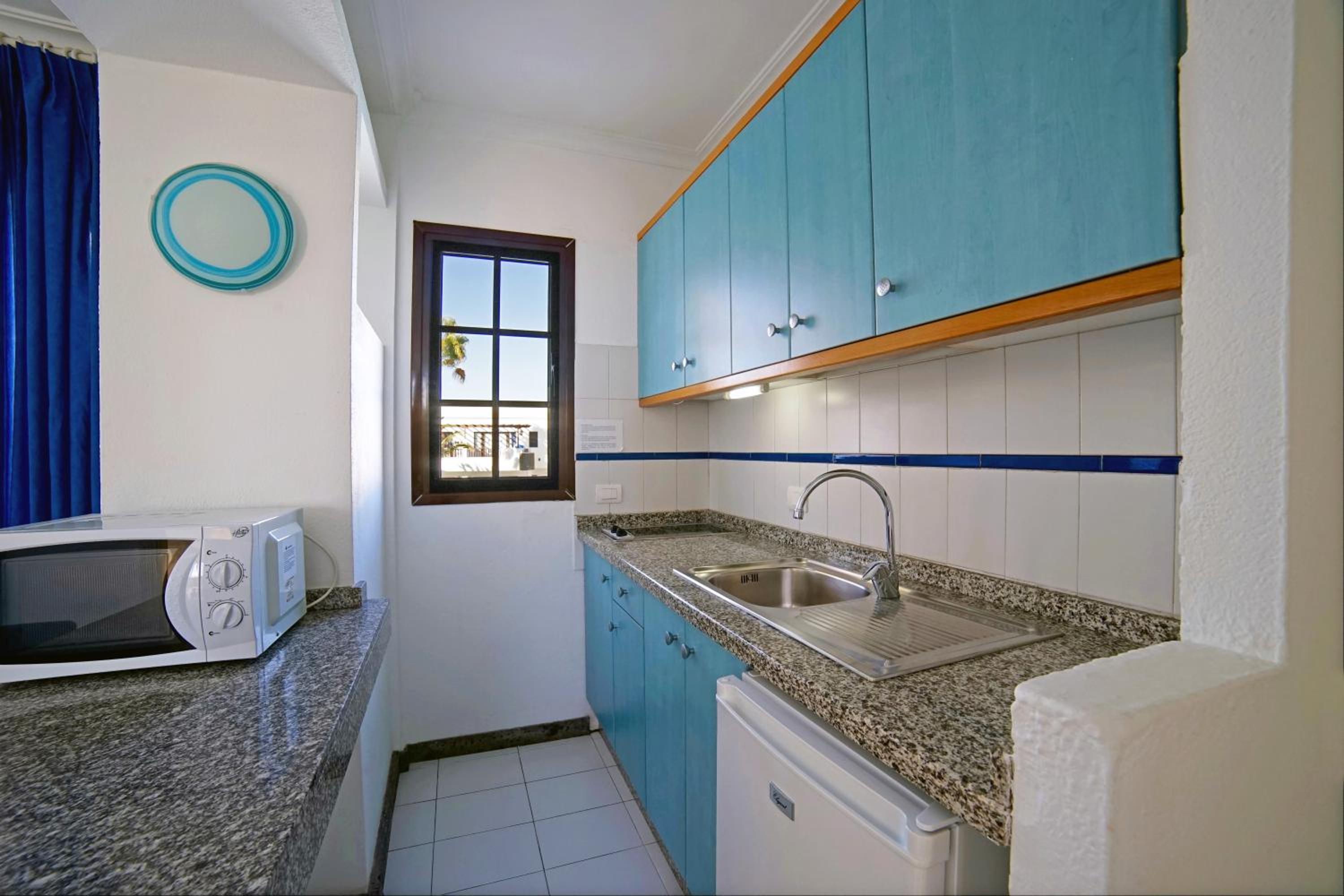 Фото Apartamentos Plaza Azul