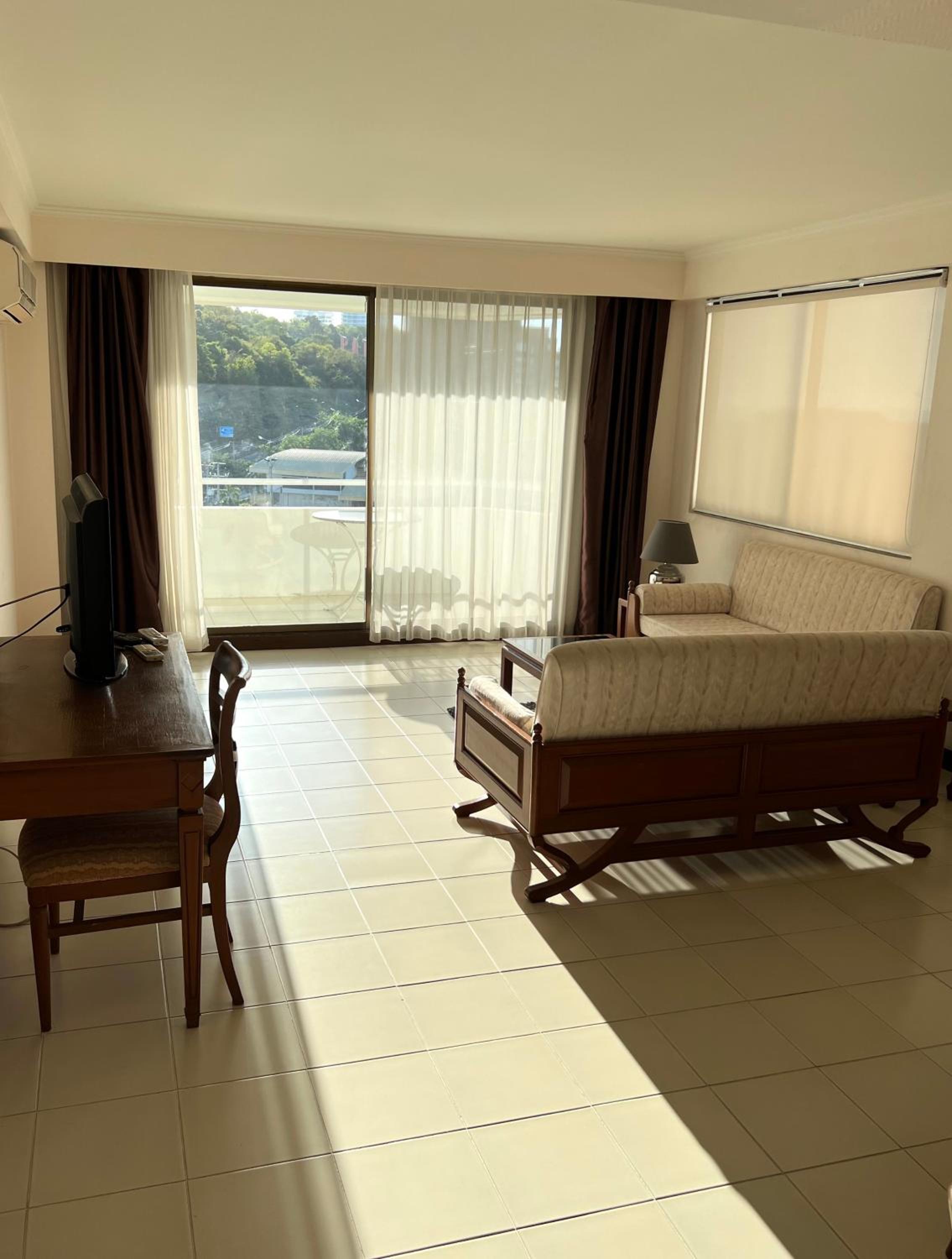 Фото The Monaco Residence Pattaya