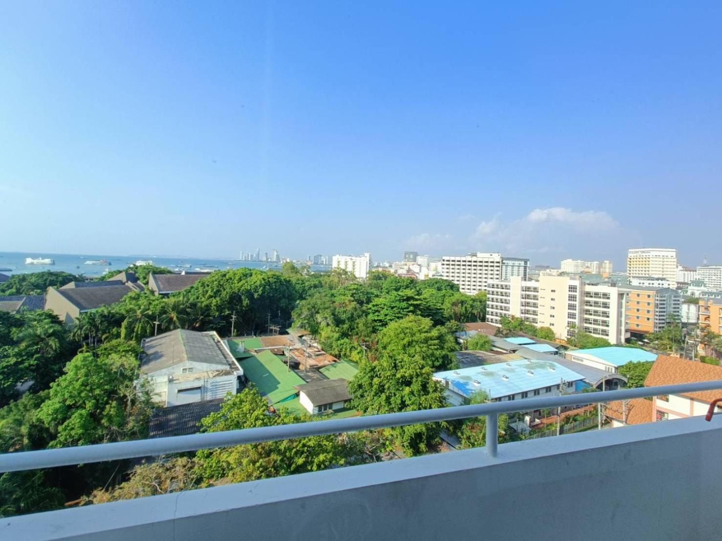 Фото The Monaco Residence Pattaya