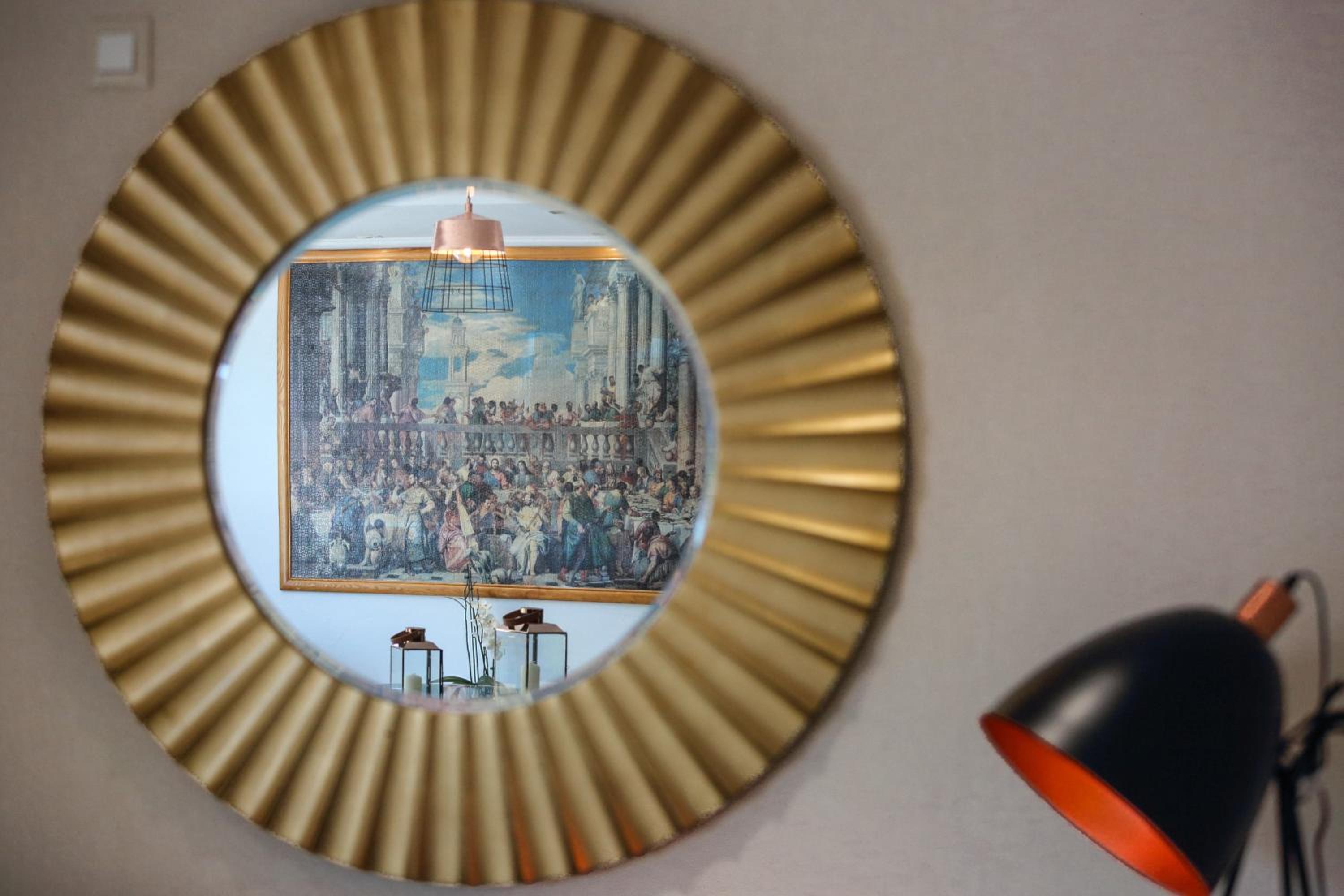 Фото Happy Days Studios