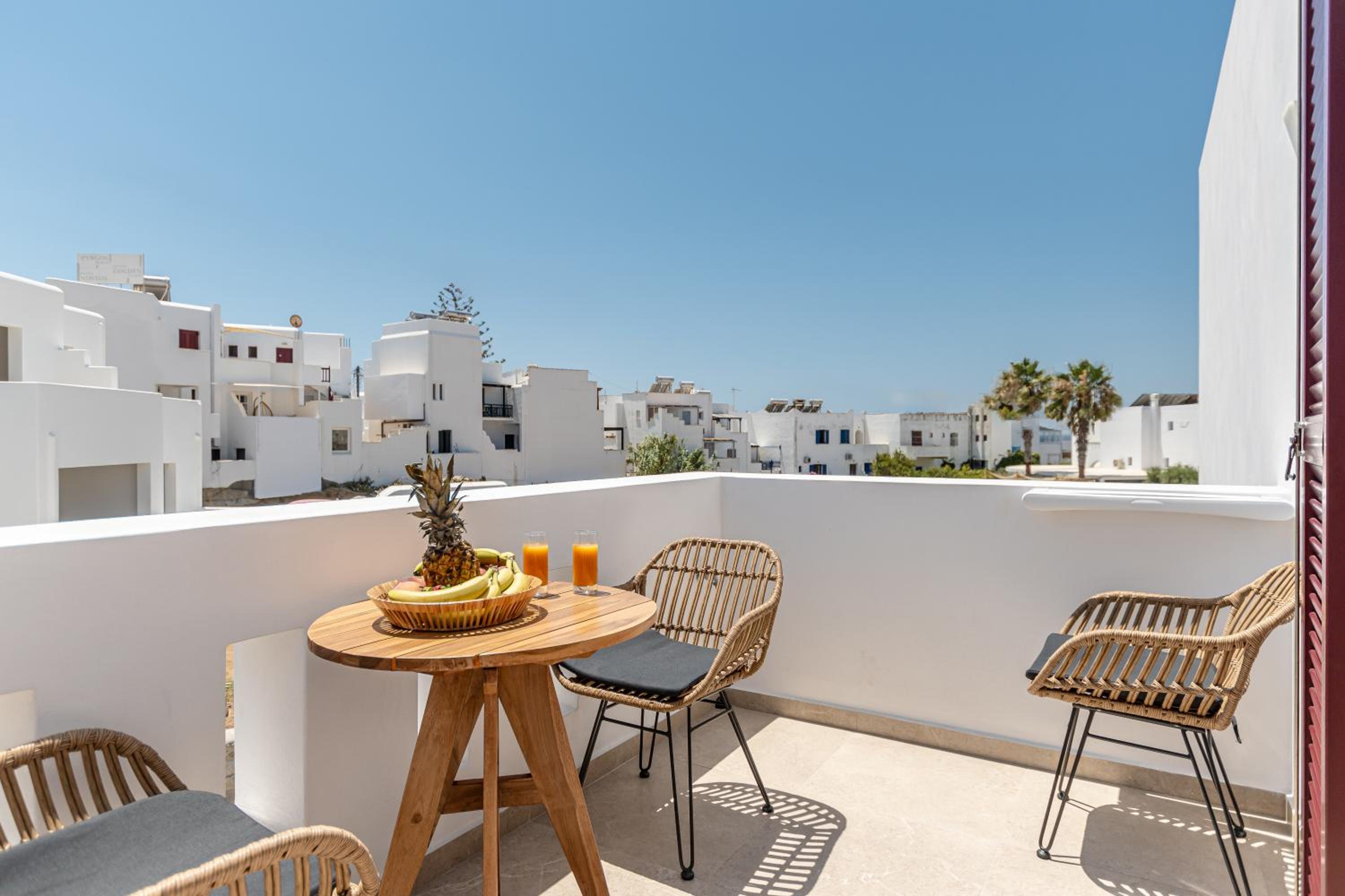 Фото Perla Hotel