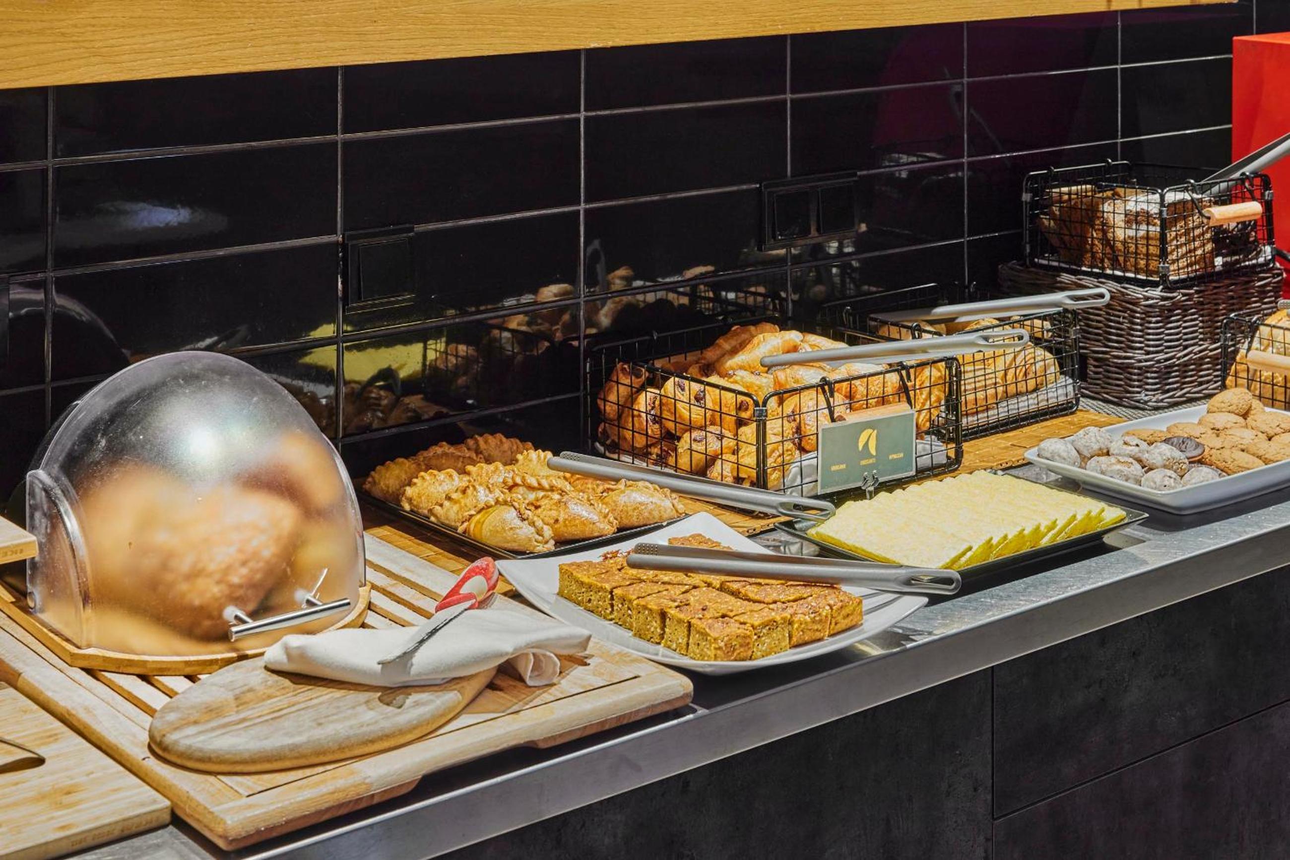 Фото Comfort Hotel Lt