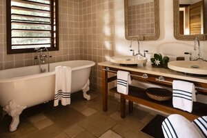 Гостиница Hotel Manapany