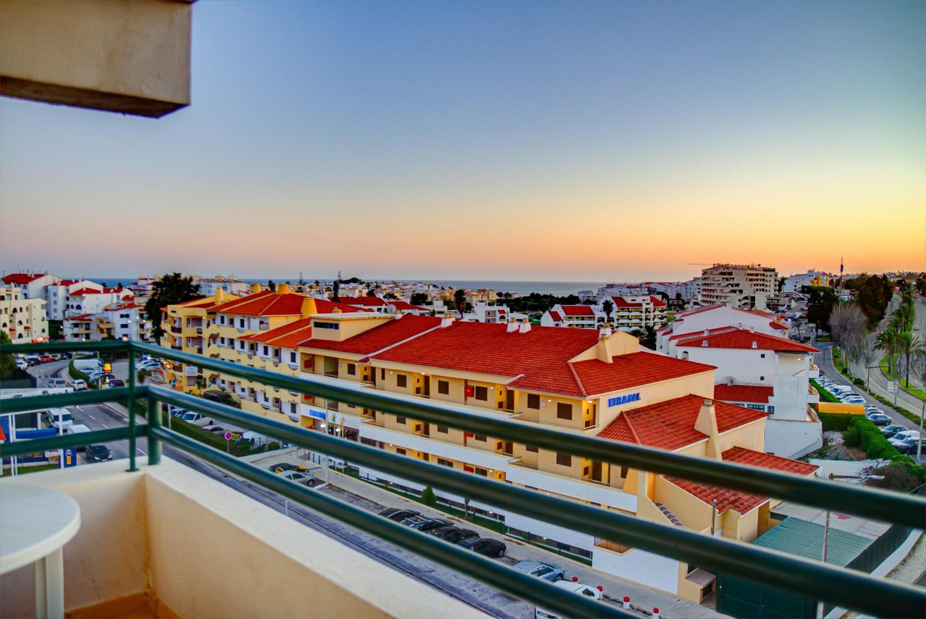 Фото Ourabay Hotel Apartamento