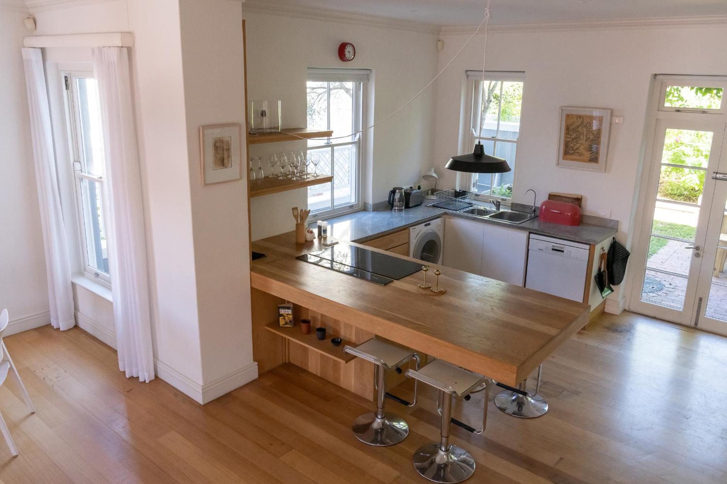 Фото The Majestic Apartment