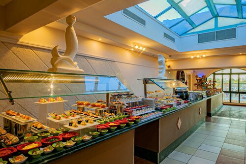 Гостиница Giftun Azur Resort в Хургаде