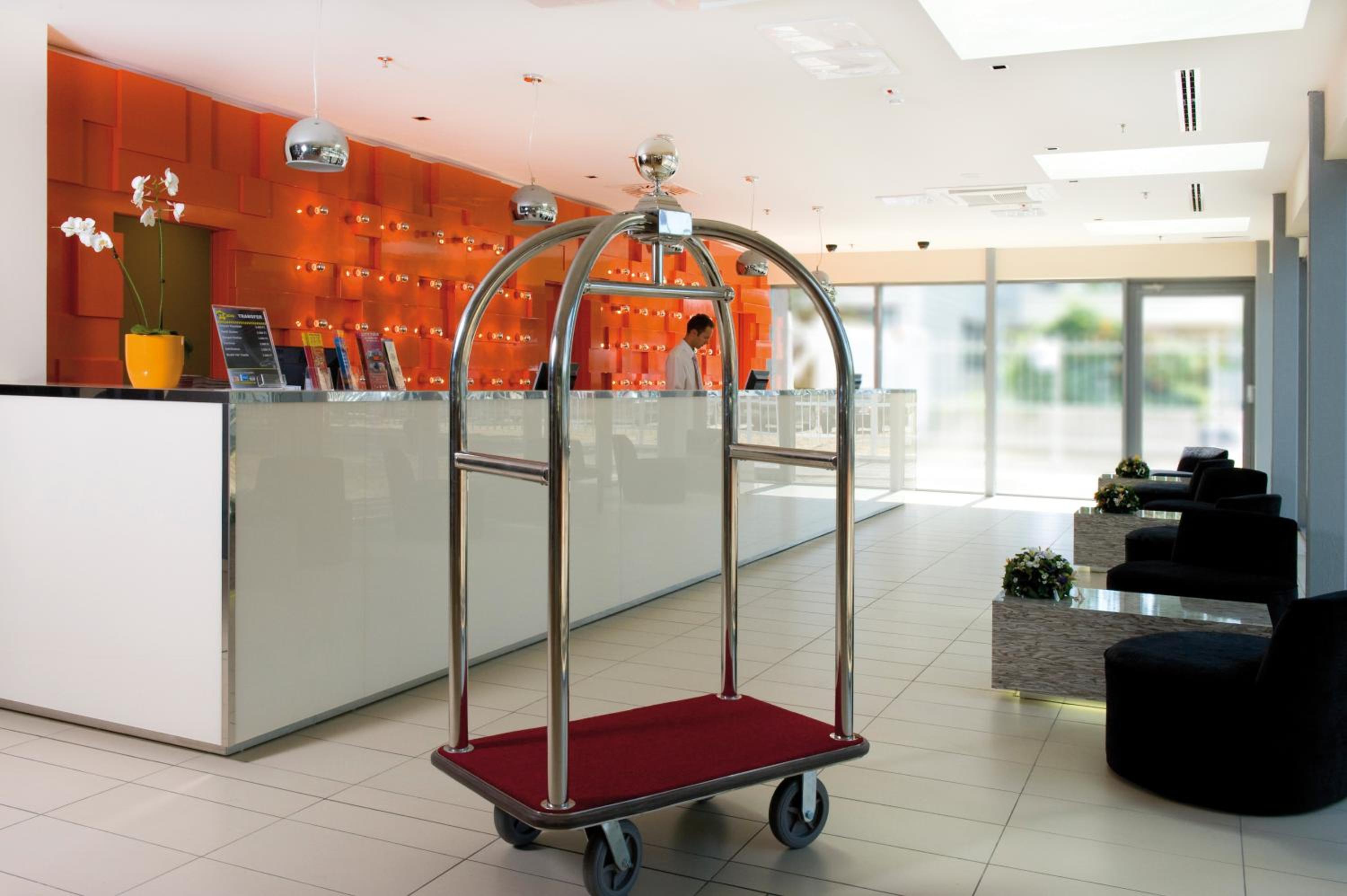 Фото Expo Tower by Mellow Mood Hotels