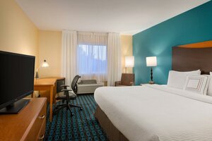 Comfort Inn & Suites Houston, Tx (17617 North Freeway), hotel