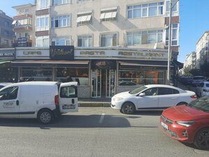 Yayla Yuksel Pastanesi (İstanbul, Bahçelievler, Ferit Selimpaşa Cad., 37B), cafe
