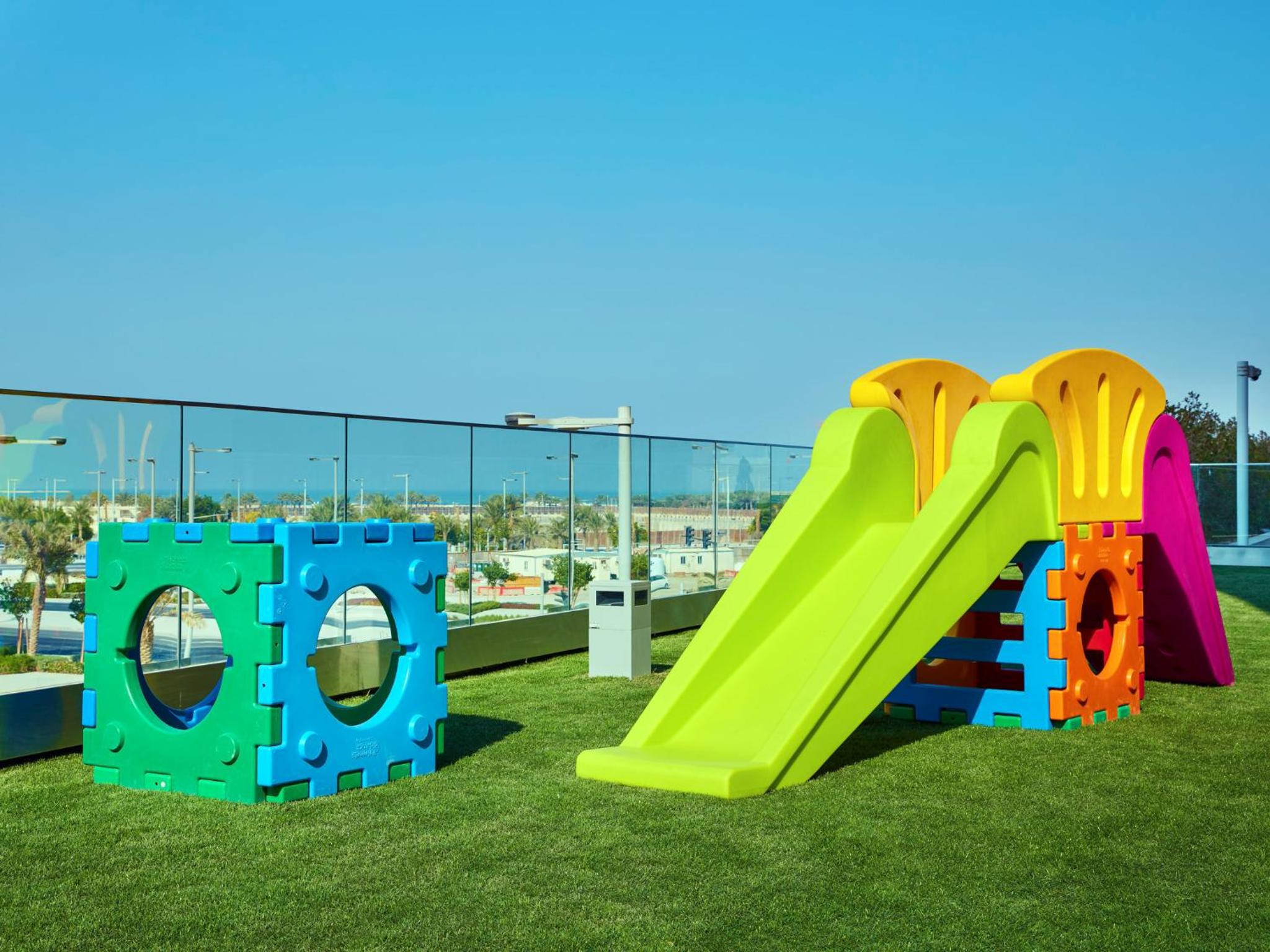 Фото Staybridge Suites - Doha Lusail, an IHG Hotel