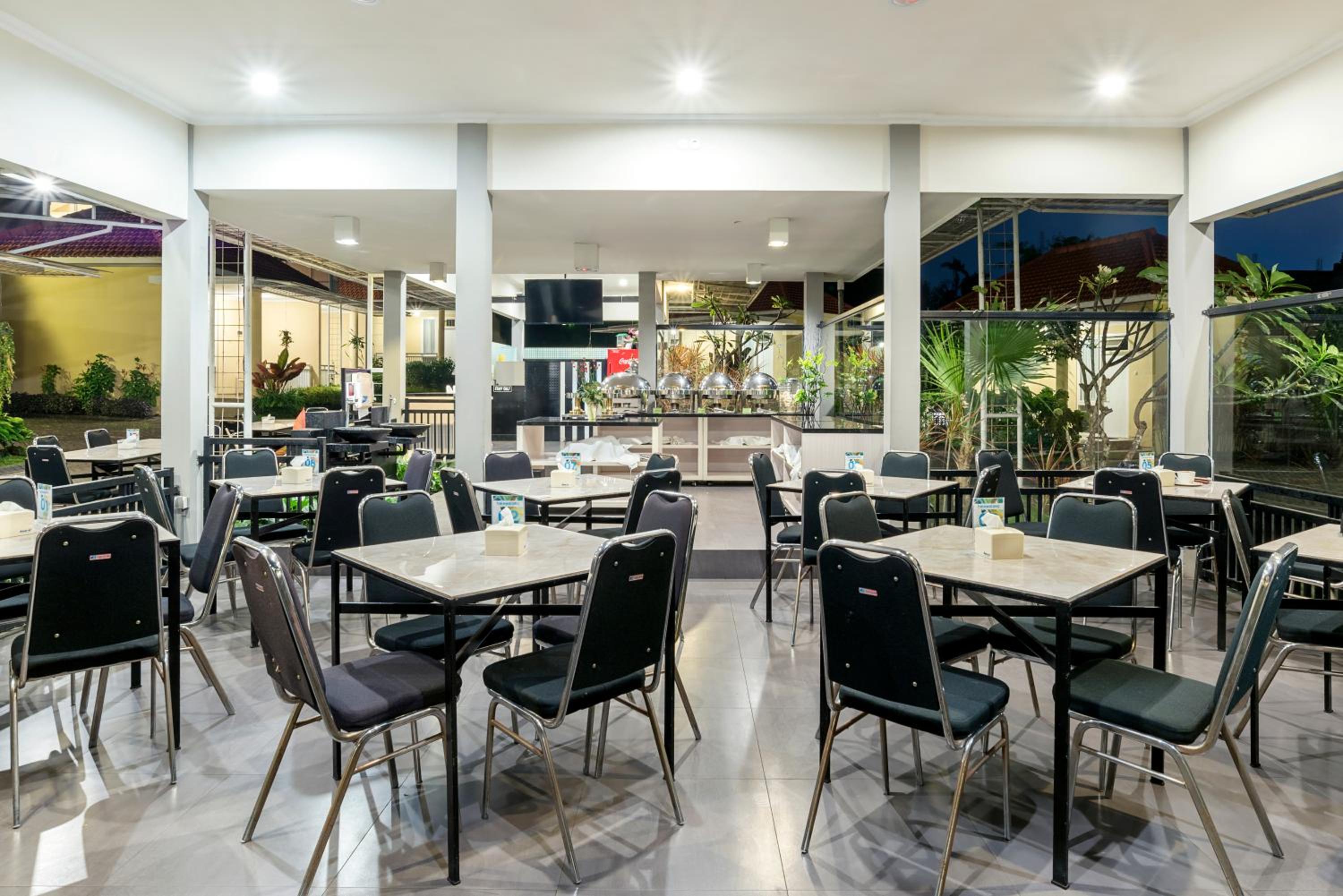 Фото Riverstone Hotel and Cottage