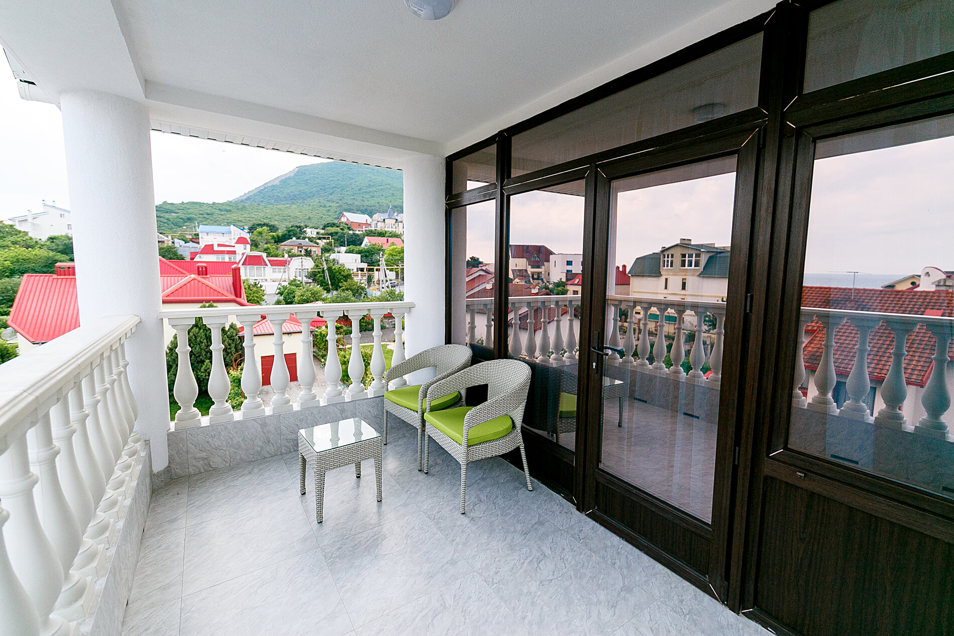 Фото Биография