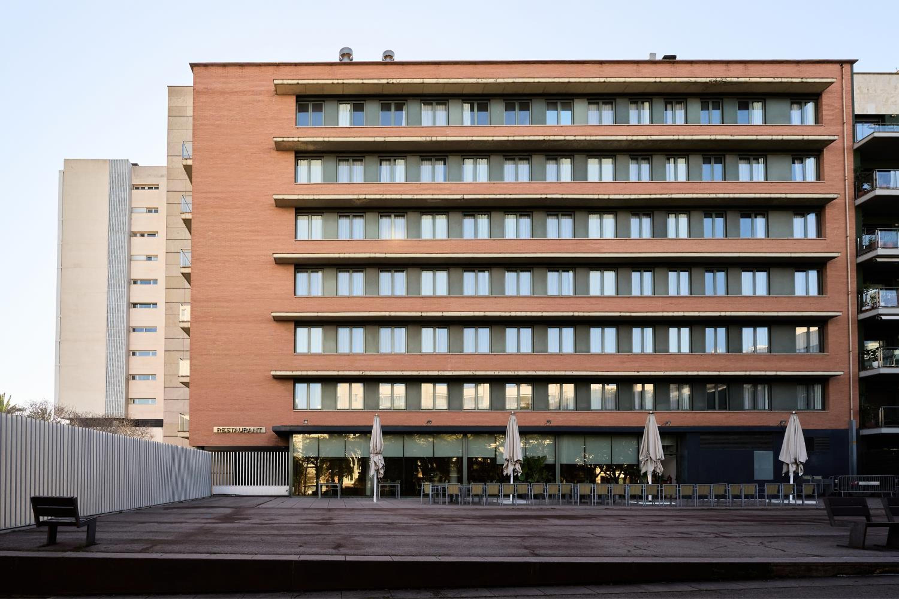 Фото Hotel Nh Hesperia Barcelona del Mar