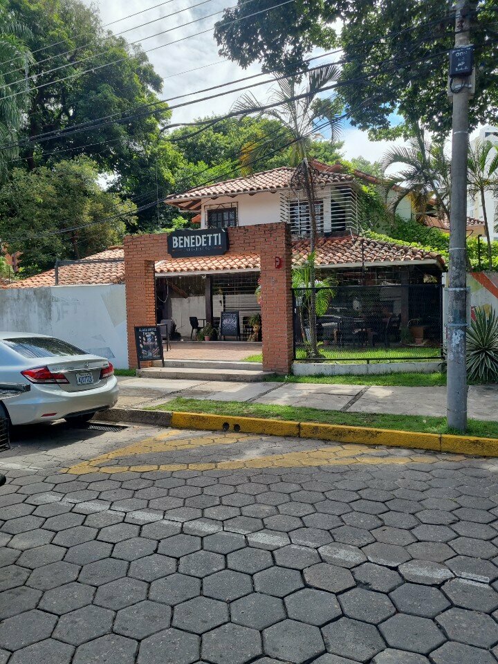 Cafe Benedetti, Santa Cruz de la Sierra, photo