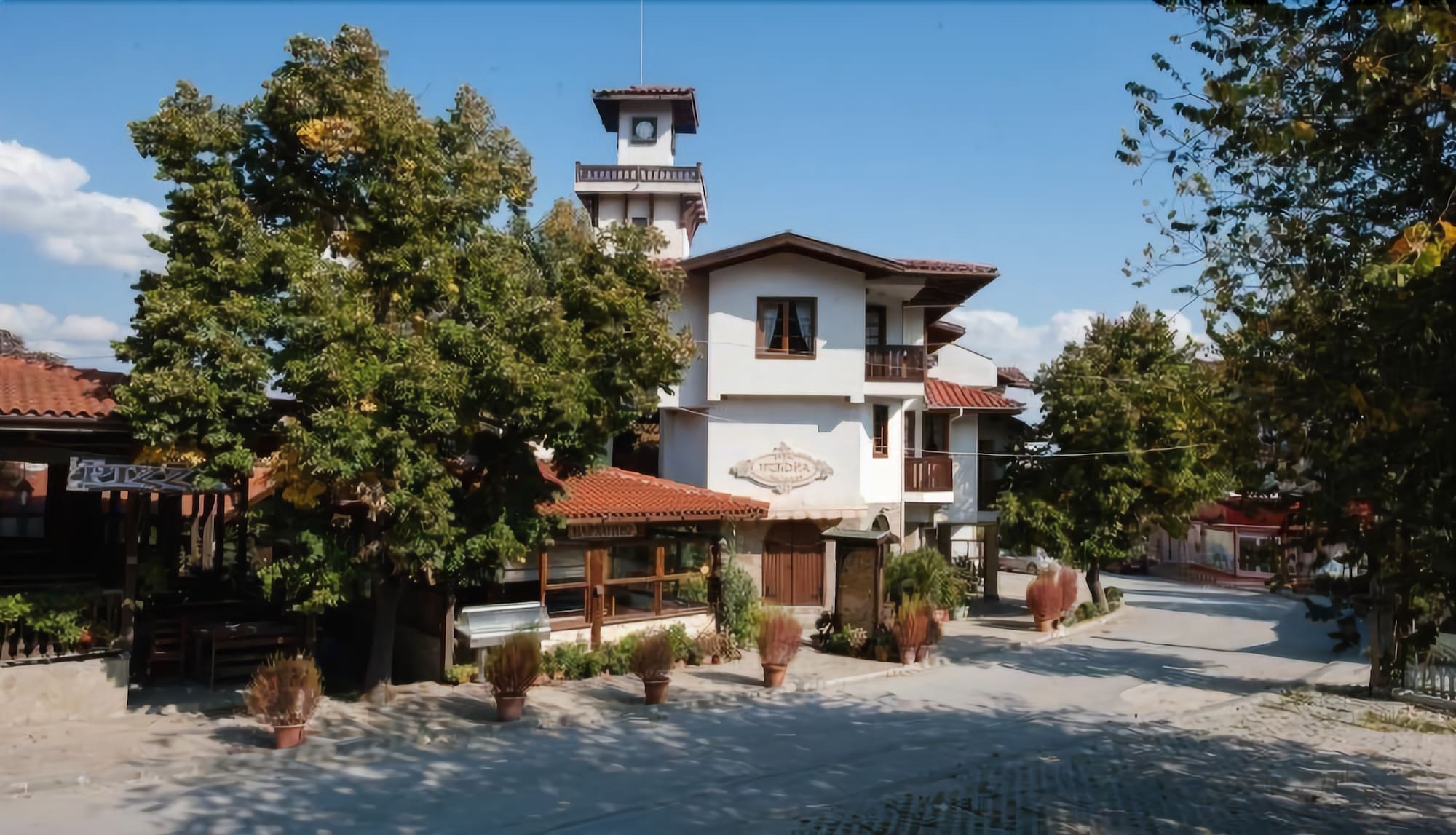 Фото Hotel Izvora