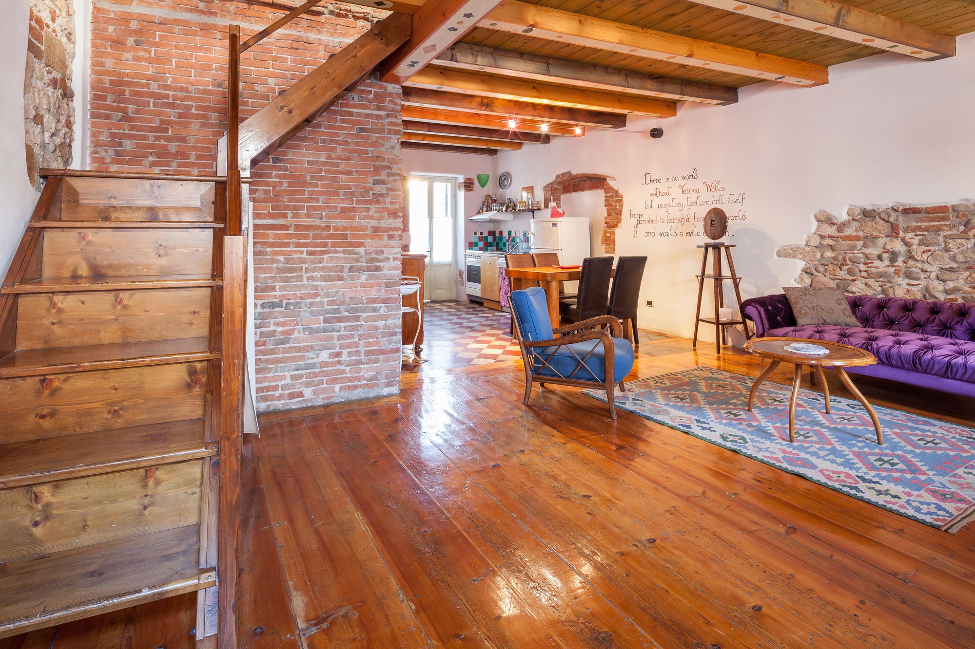 Фото Verona Walls