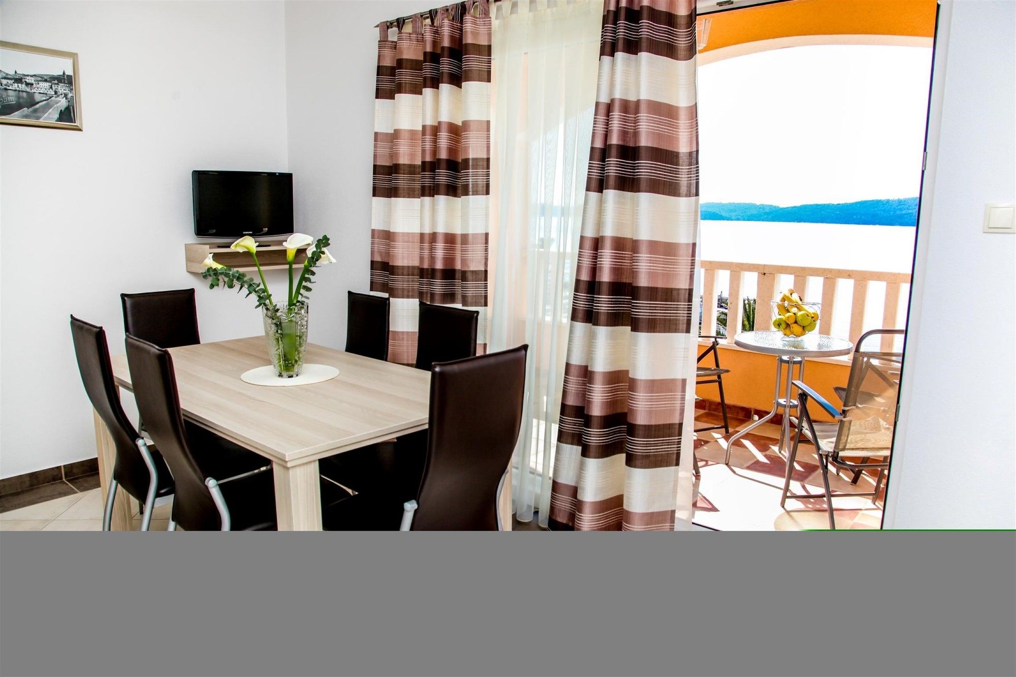 Фото Kaja - right next to the beach