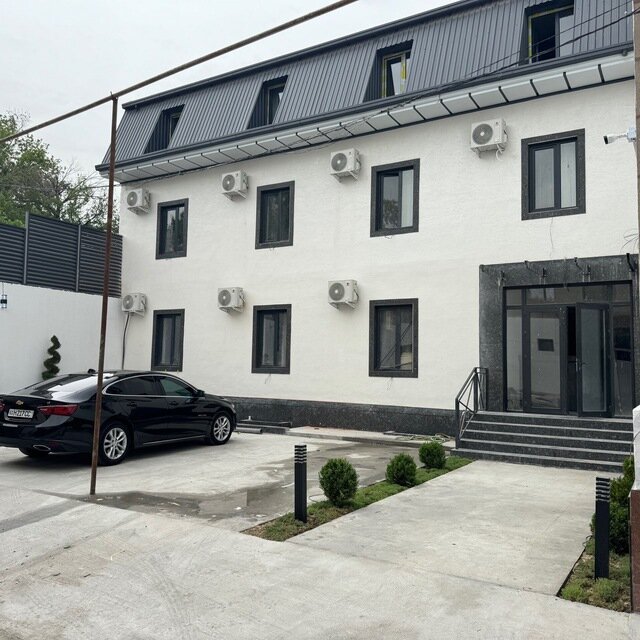 Фото White House Hotel