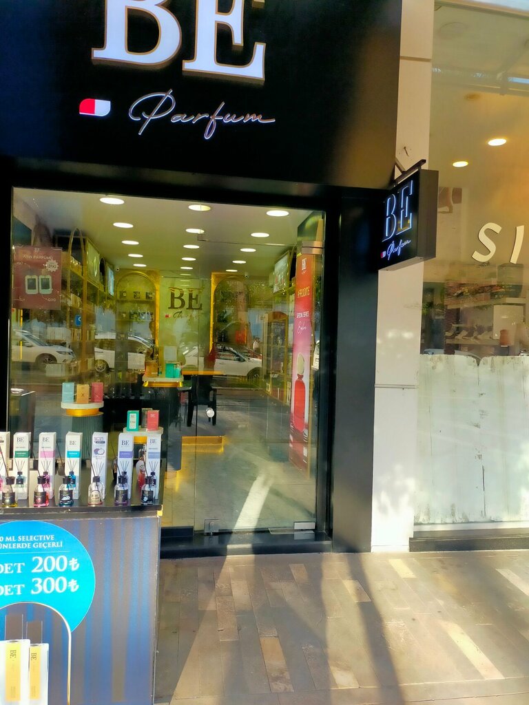 Perfume and cosmetics shop Be Perfume, Antalya, photo