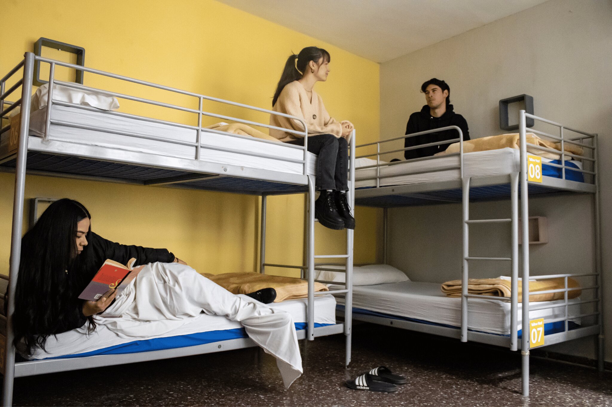 Фото Onefam Les Corts Hostel Barcelona
