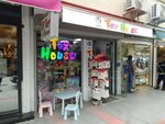 Toy House (Izmir, Konak, Kultur Neighborhood, Italy Street, 11/1C), juguetes y juegos para niños