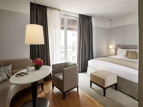 Гостиница Sofitel Paris Arc de Triomphe Hotel в Париже
